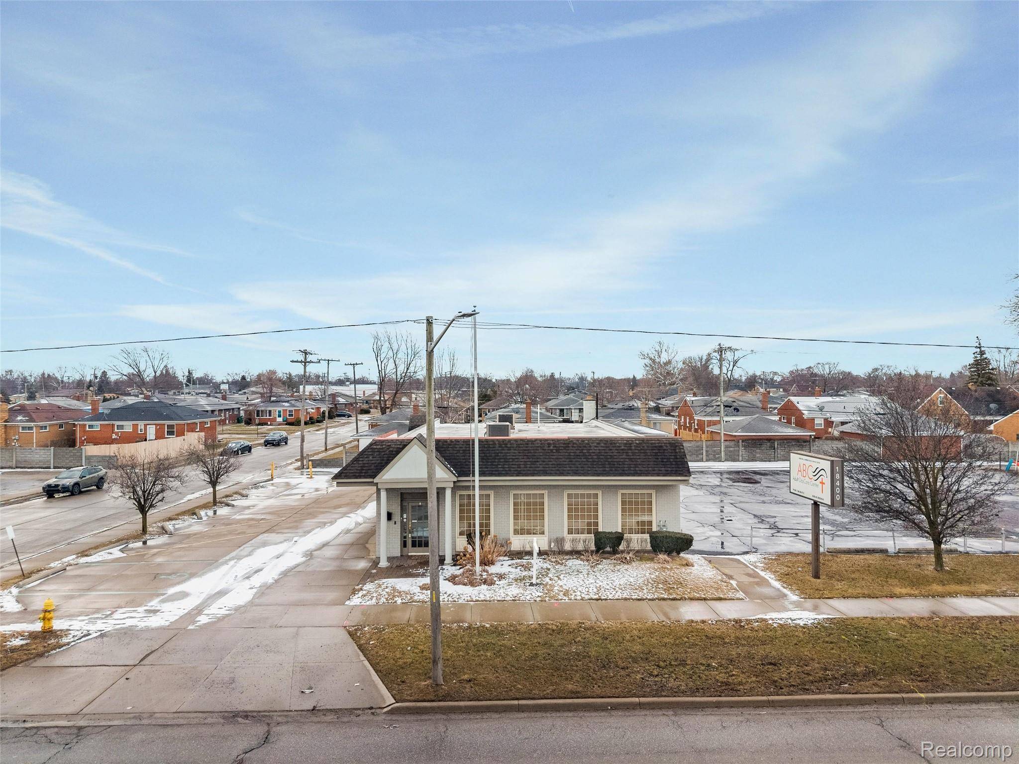 18400 E 9 Mile RD E, Eastpointe, MI 48021