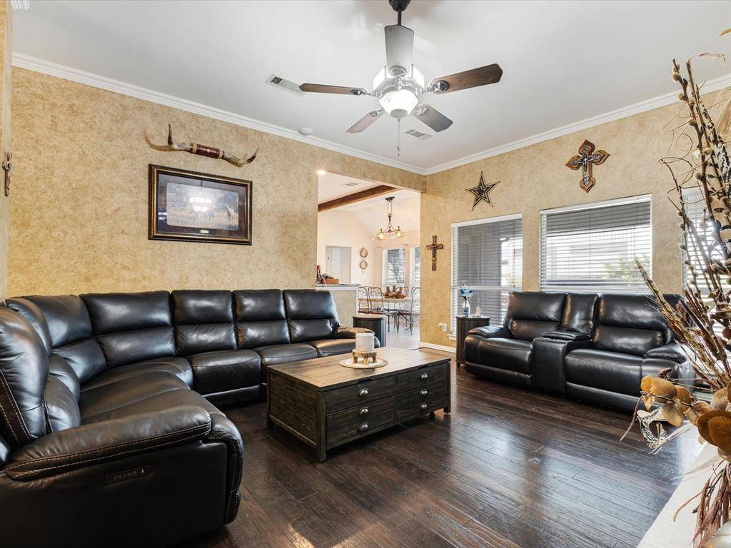 13608 Bates Aston Road, Haslet, TX 76052