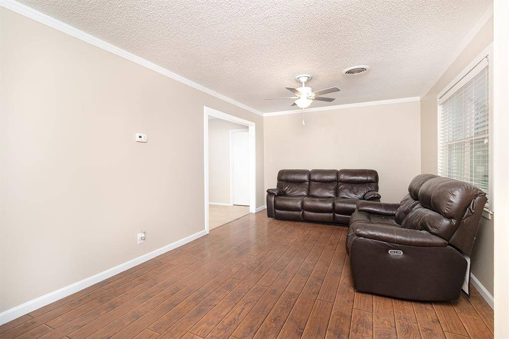 105 State, Brady, TX 76825