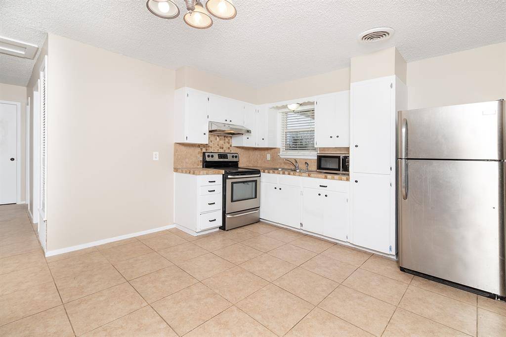 105 State, Brady, TX 76825