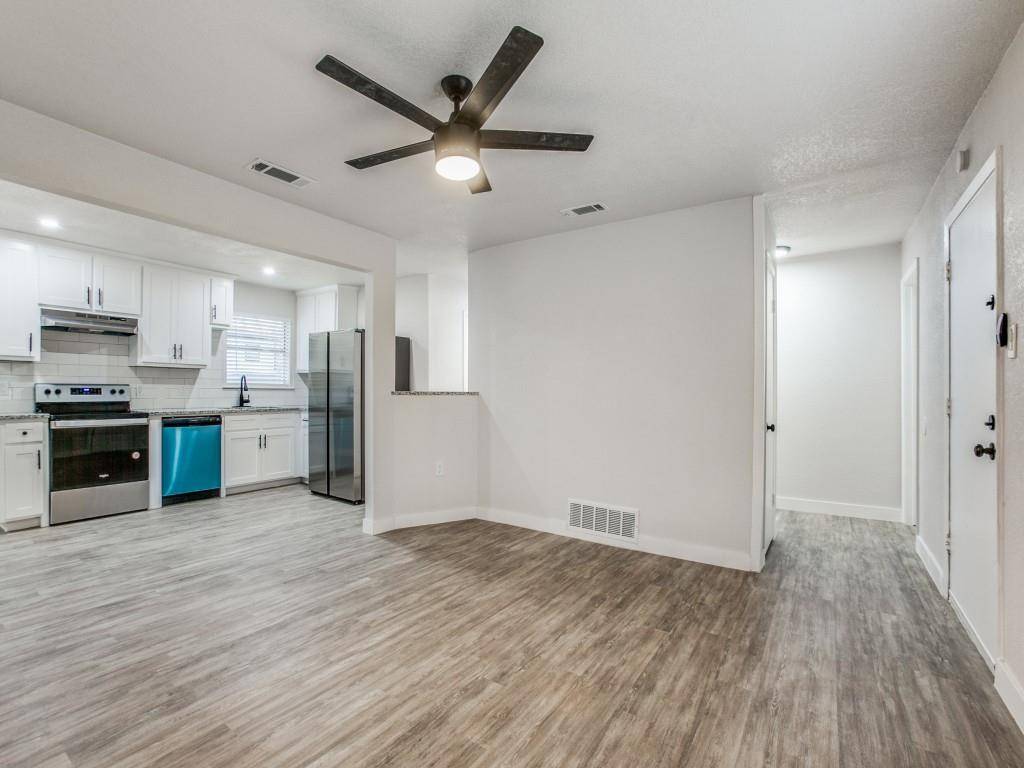 1033 Glynn Drive, Garland, TX 75040