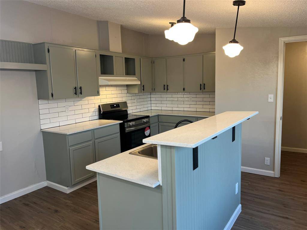 2237 Fm 1182, Ennis, TX 75119