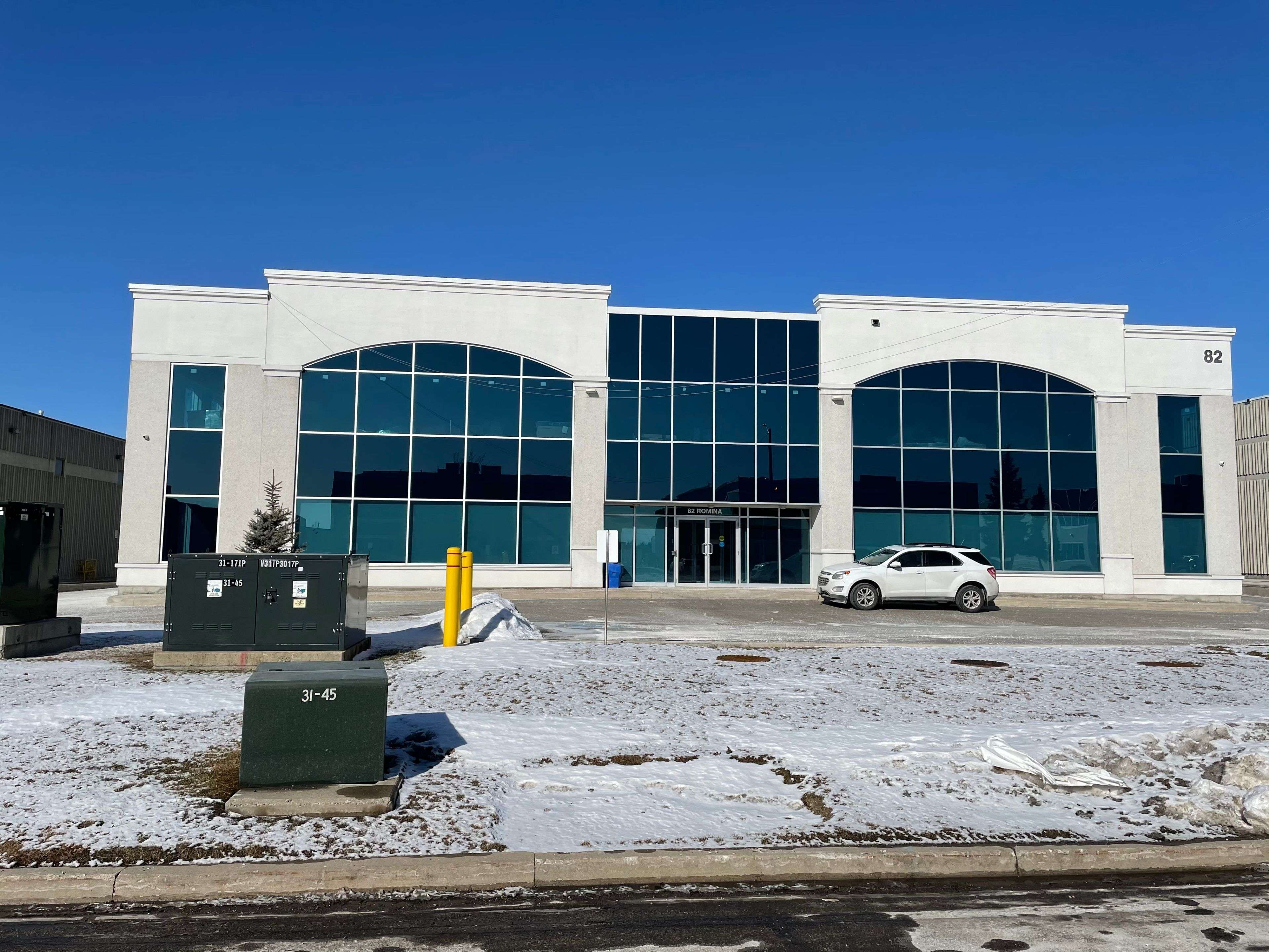 82 Romina DR, Vaughan, ON L4K 4Z7
