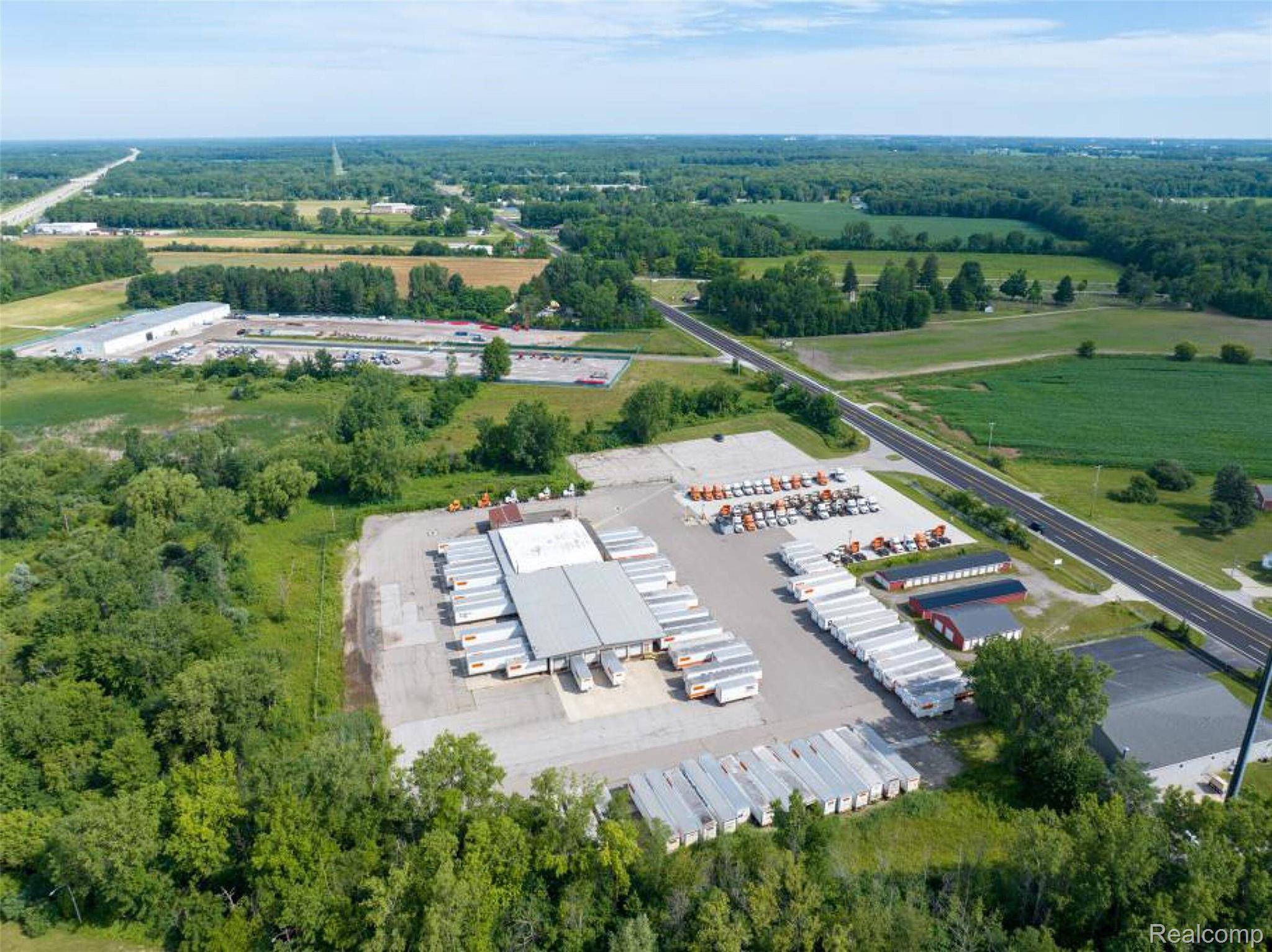 11740 Dixie HWY, Birch Run Township, MI 48415