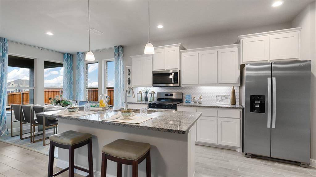 717 BUSHMAN Drive, Fort Worth, TX 76008