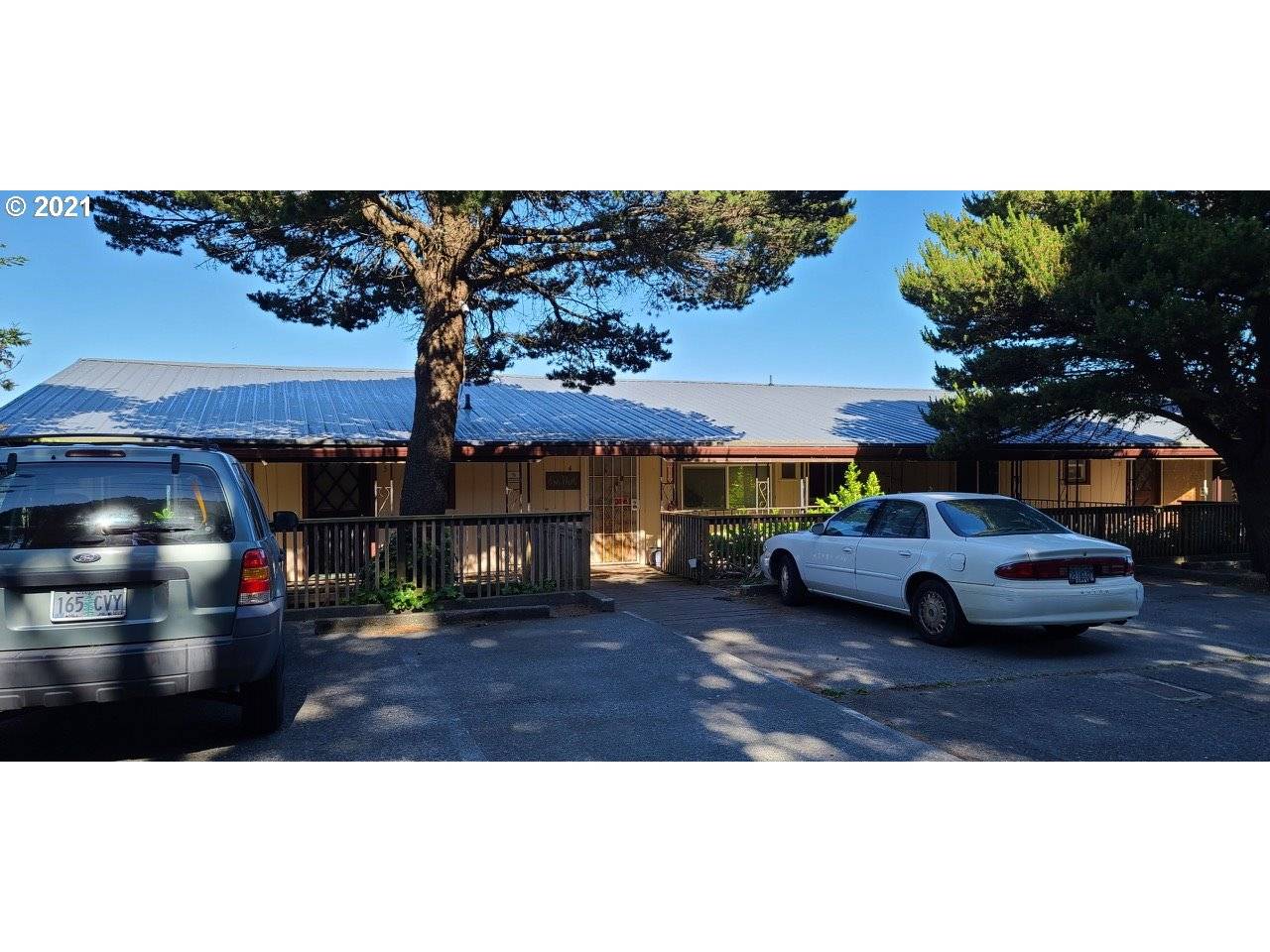 29696 Shore Pine LN, Gold Beach, OR 97444