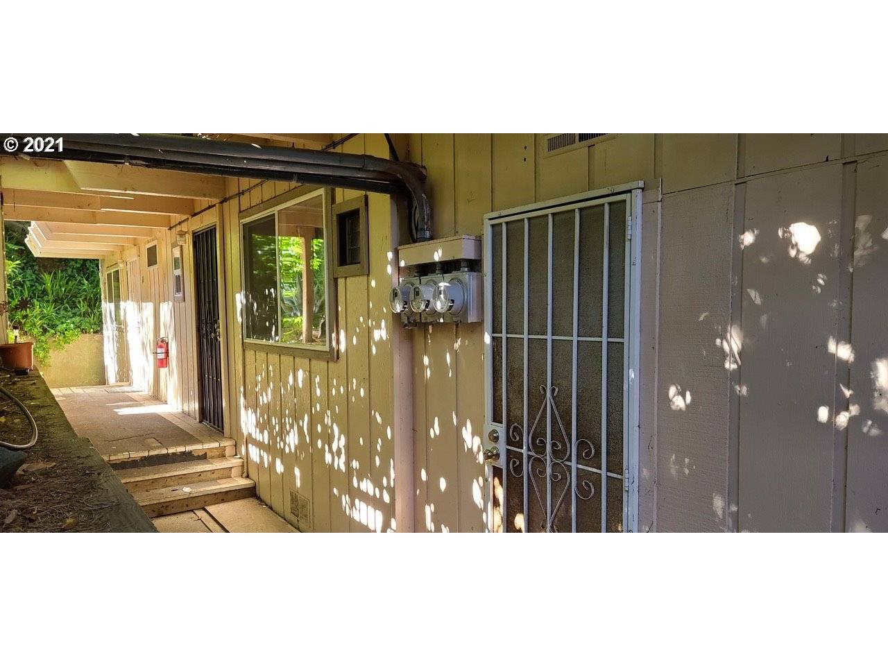 29696 Shore Pine LN, Gold Beach, OR 97444