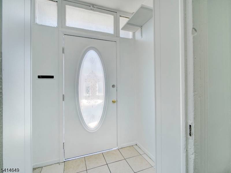 6011 Van Buren Pl, West New York Town, NJ 07093