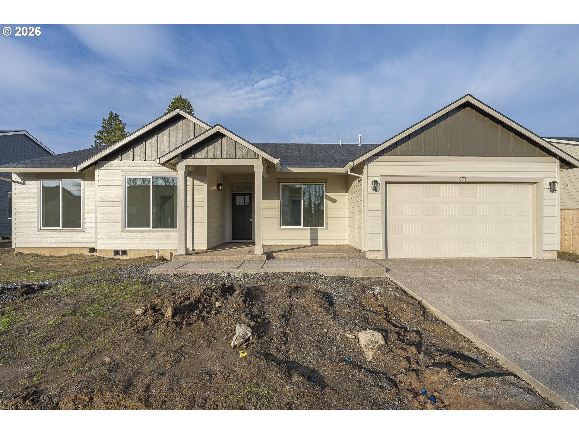 673 Parker LOOP, Silverton, OR 97381