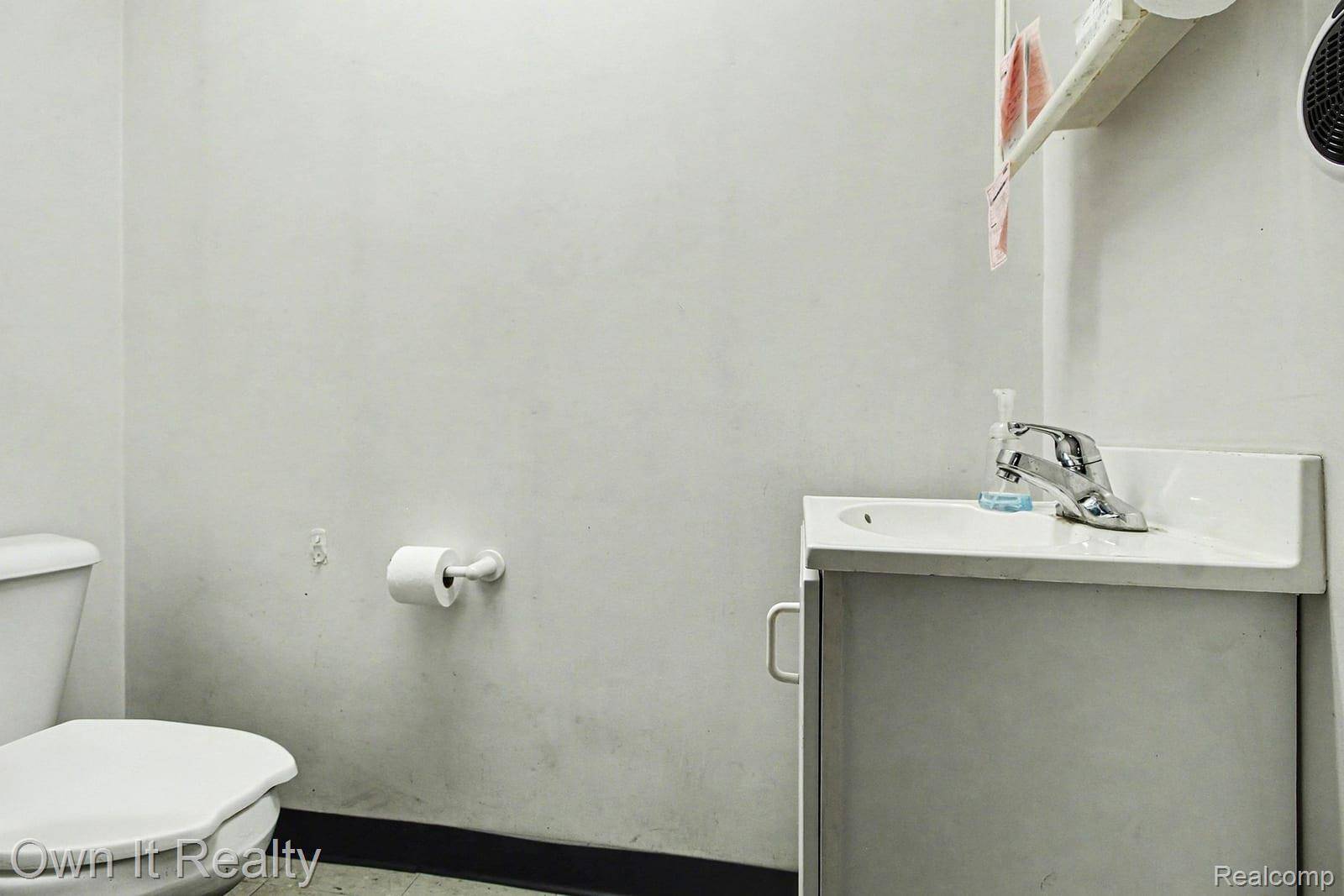 20916 Van Born RD, Dearborn Heights, MI 48125