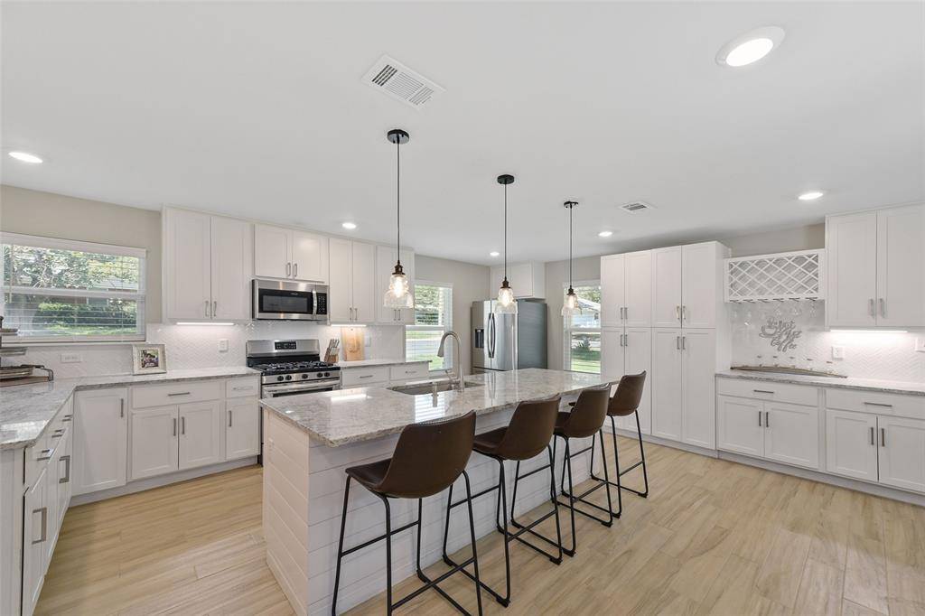 3900 Sundown Drive, Benbrook, TX 76116