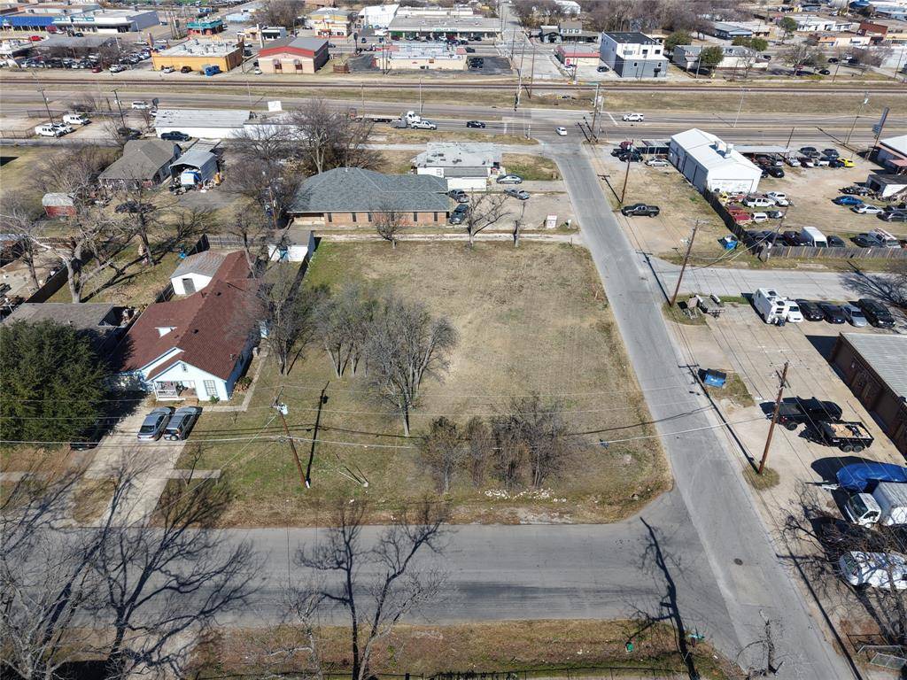 426 Dallas Street, Grand Prairie, TX 75051