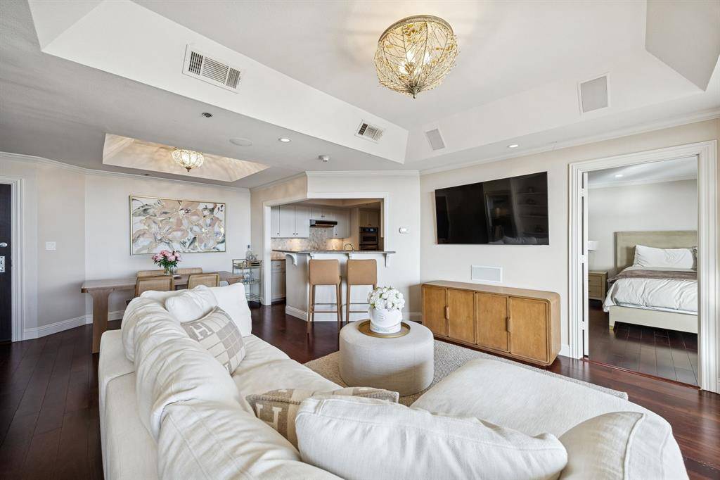 5909 Luther Lane #2105, Dallas, TX 75225