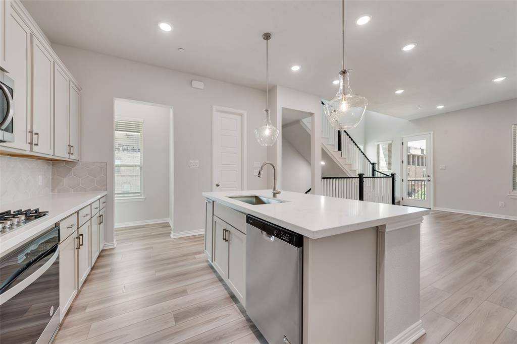 8223 Challenger Lane, Frisco, TX 75034