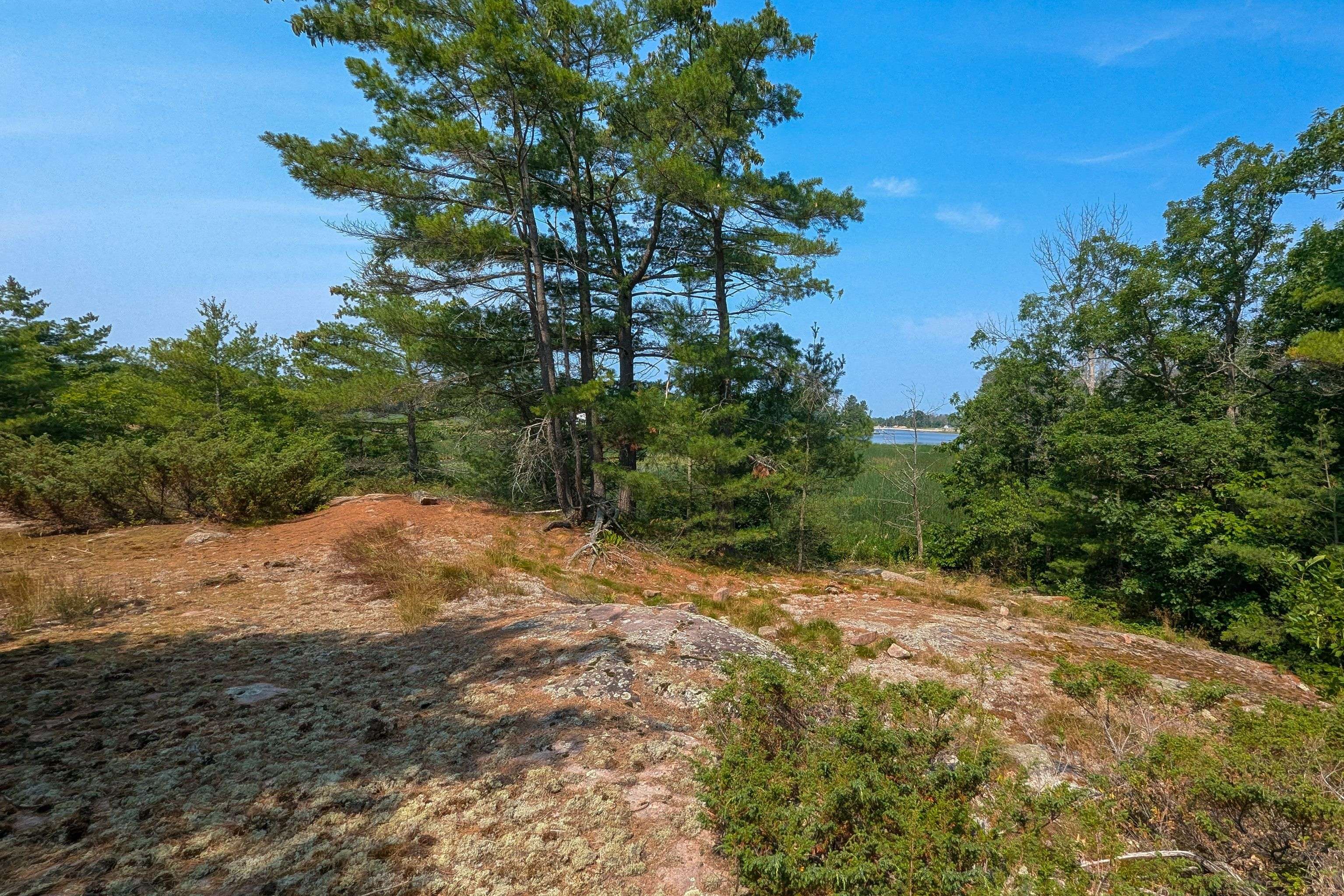 180 Prisque RD, Georgian Bay, ON P0E 1E0