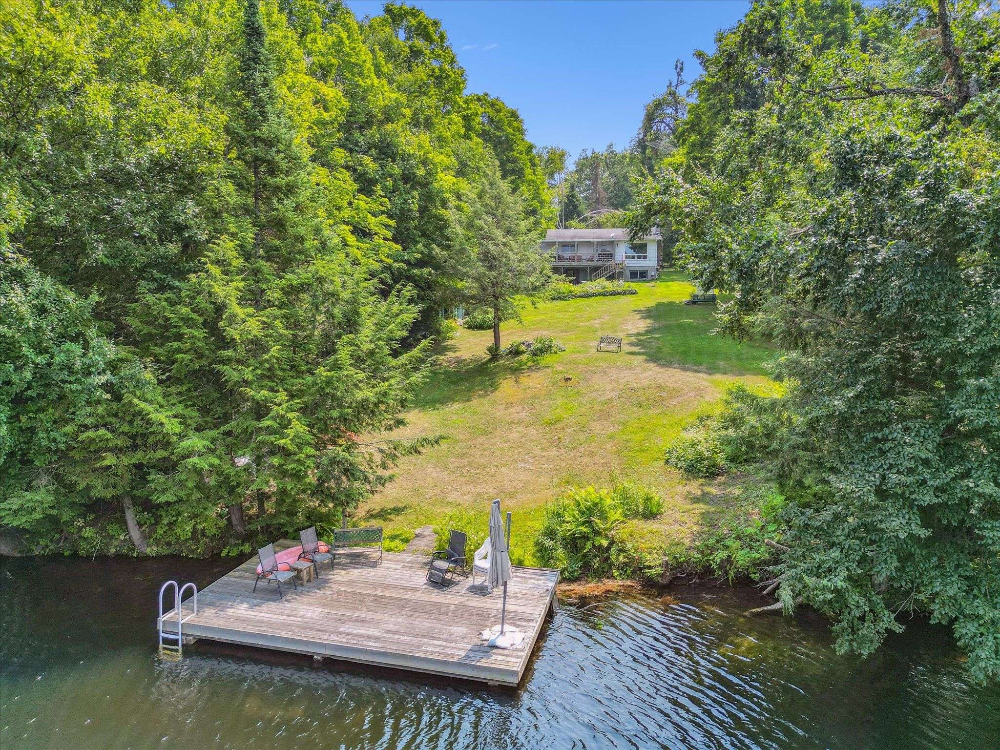 1042 River Haven RD, Bracebridge, ON P1L 1X1