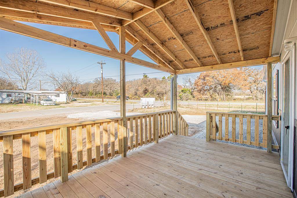 101 Kelly Court, Azle, TX 76020