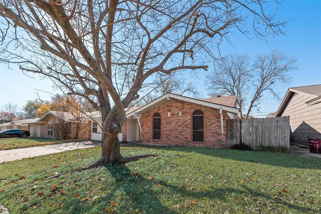 419 Woodcrest Way, Forney, TX 75126