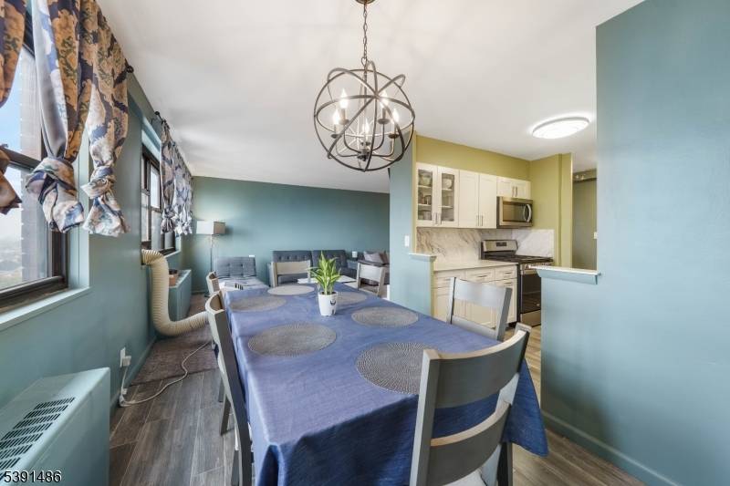 1225 Kennedy Blvd, Bayonne City, NJ 07002