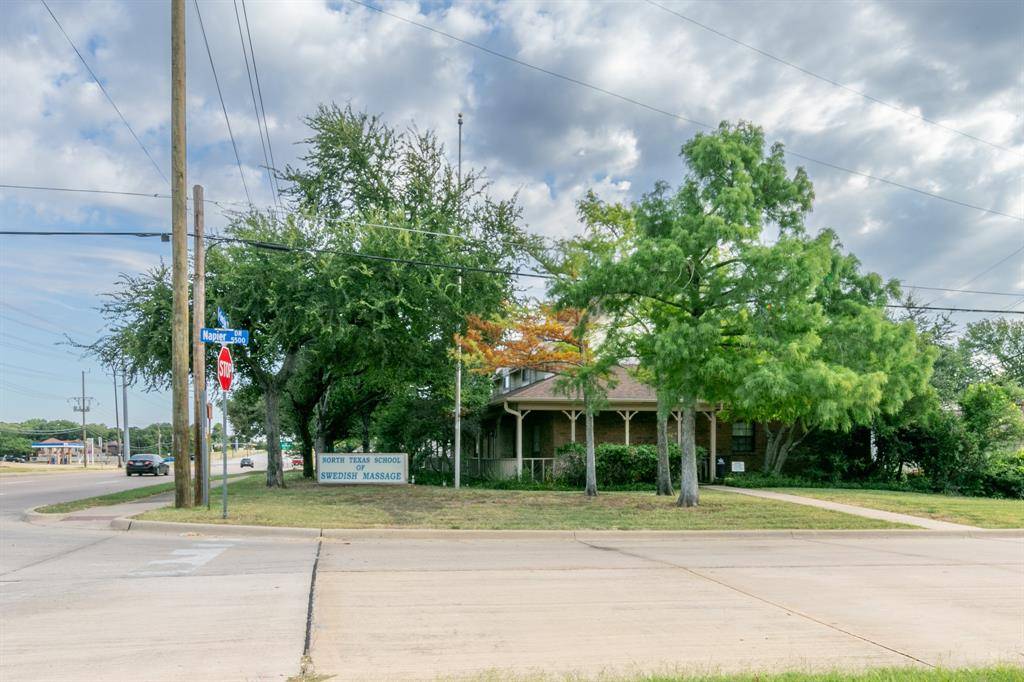 2335 W Green Oaks Boulevard #B, Arlington, TX 76016