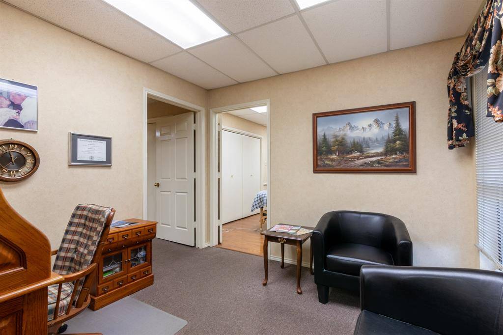 2335 W Green Oaks Boulevard #B, Arlington, TX 76016