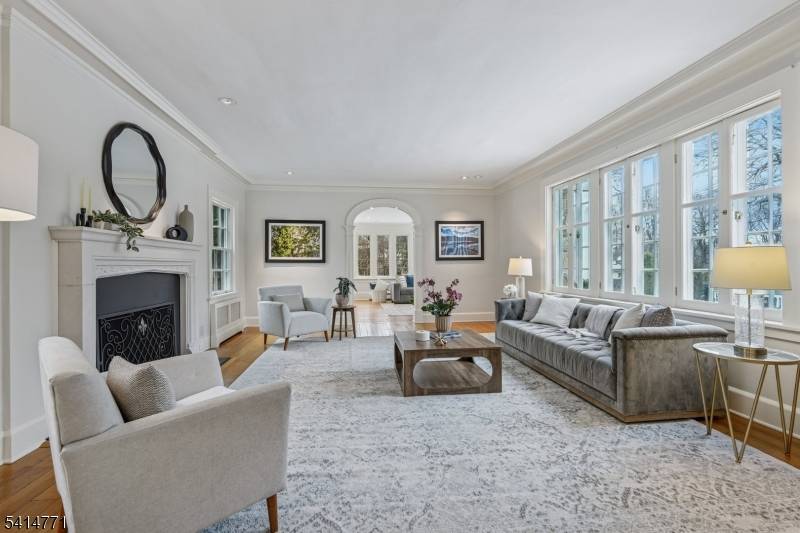 55 OXBOW LANE, Summit City, NJ 07901