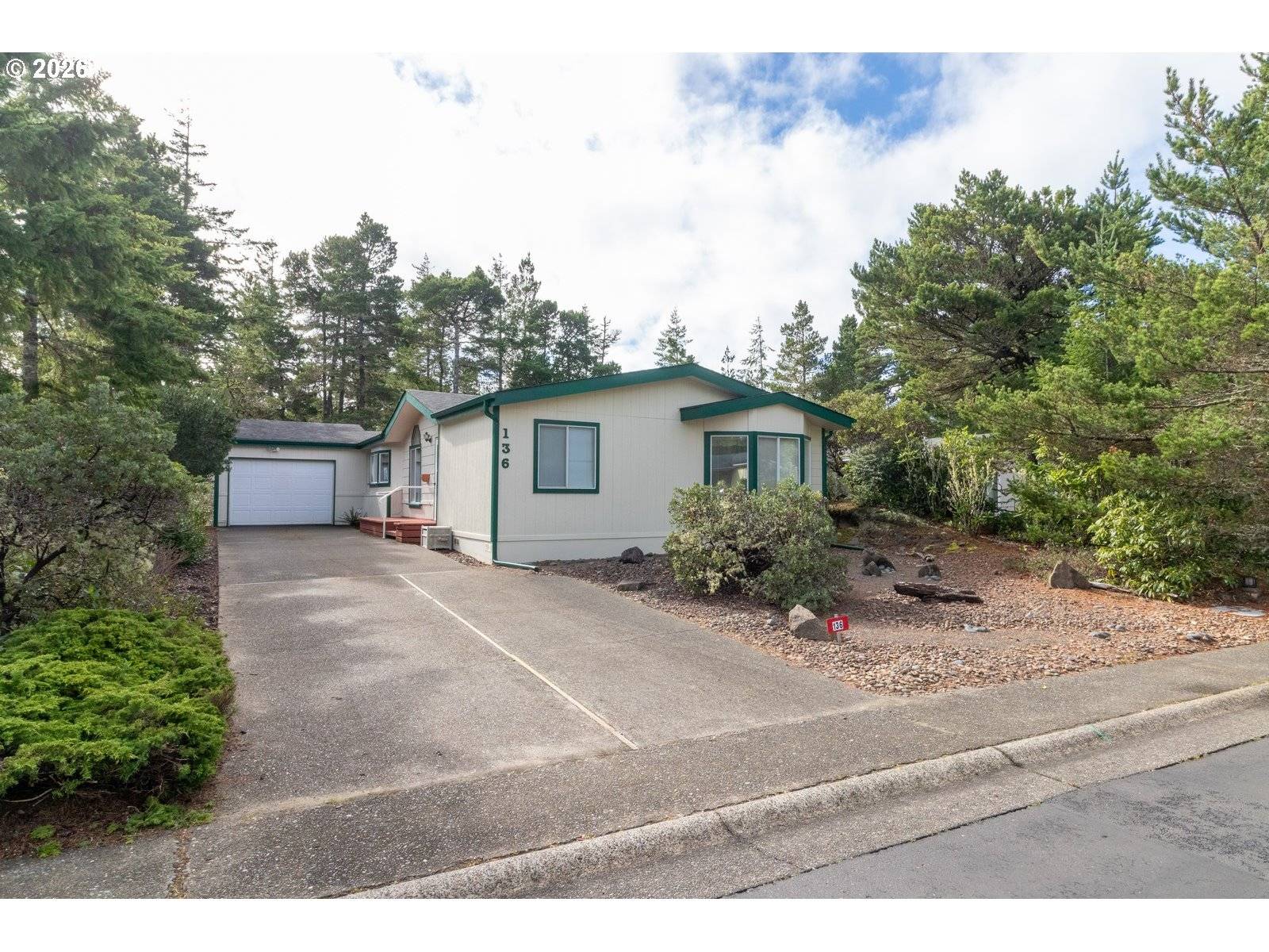 136 43RD WAY, Florence, OR 97439