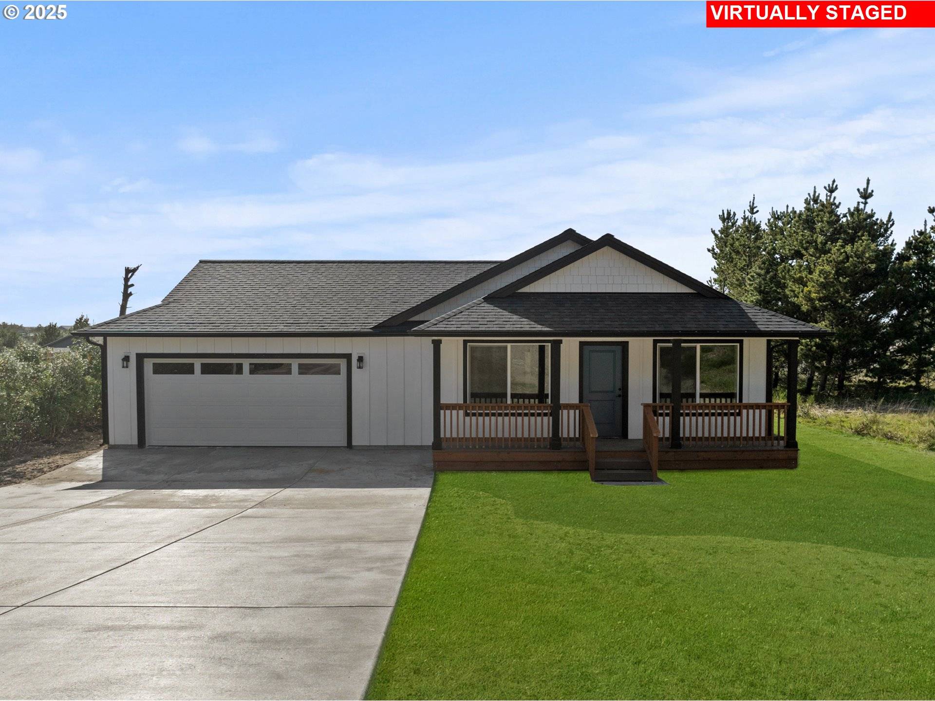 31401 J PL, Ocean Park, WA 98640