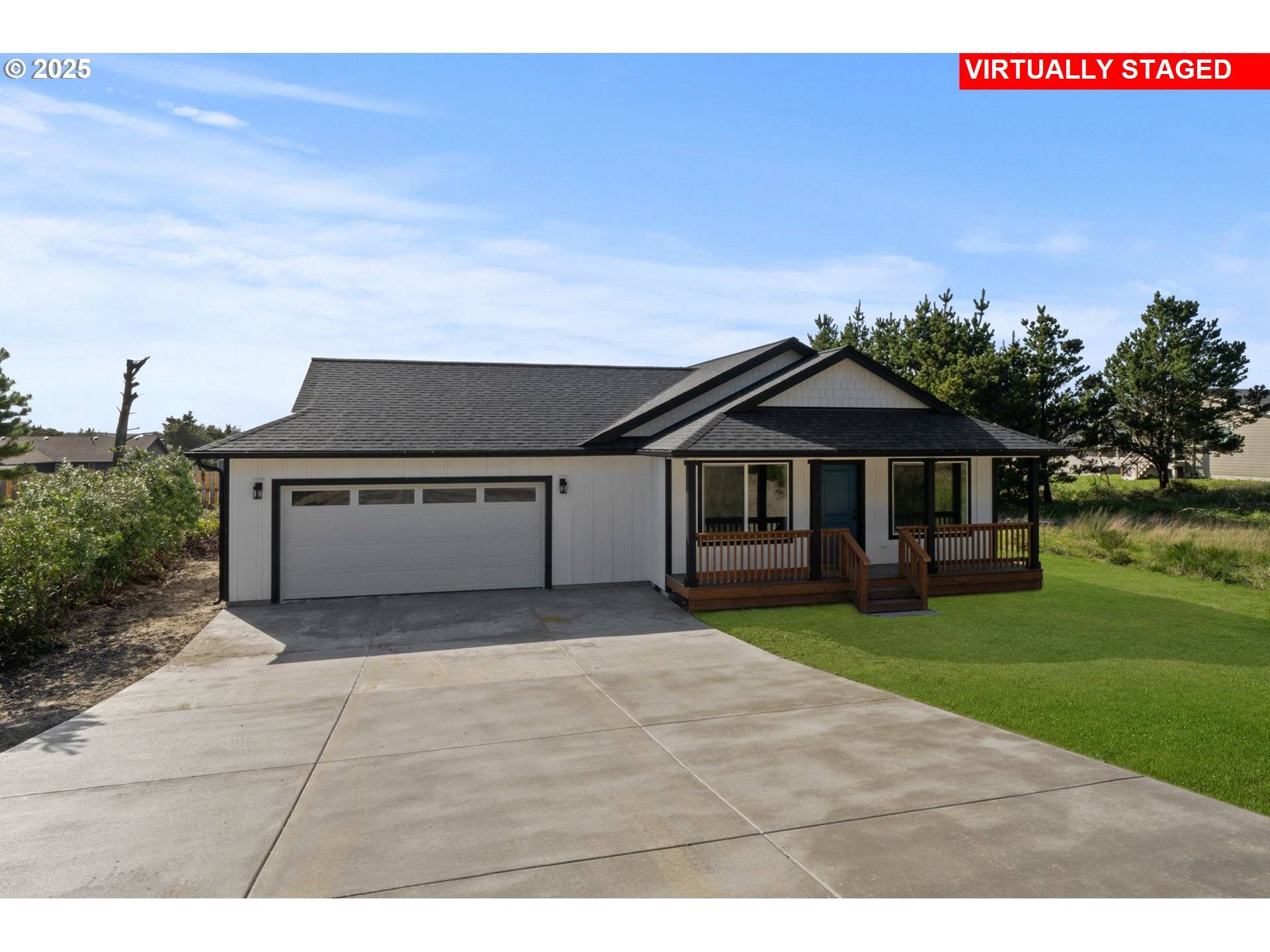 31401 J PL, Ocean Park, WA 98640