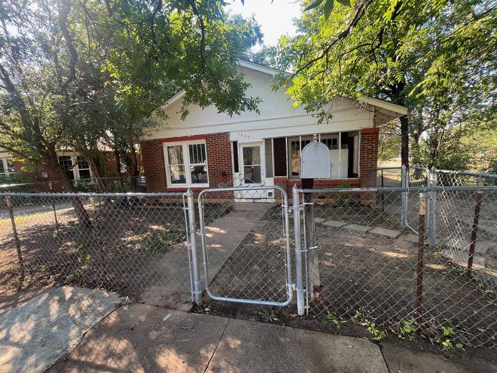 1207 Irma Street, Brownwood, TX 76801