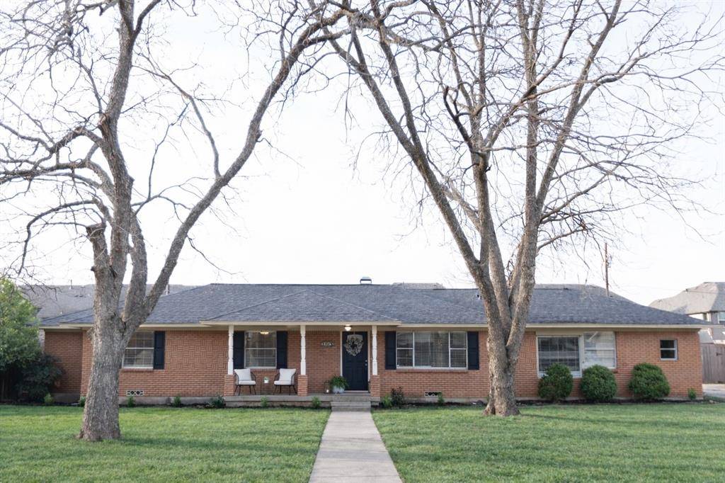 2814 Silvermeadow Lane, Corinth, TX 76210