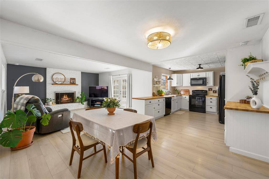 2814 Silvermeadow Lane, Corinth, TX 76210