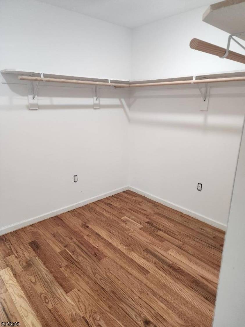 28-30 Garibaldi Ave, Newark City, NJ 07114