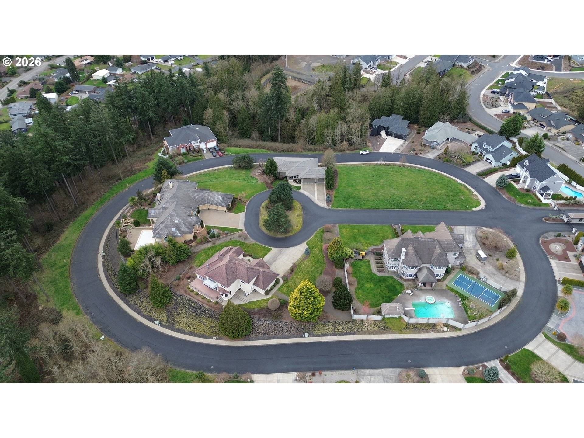8 FOREST HILL EST, Longview, WA 98632