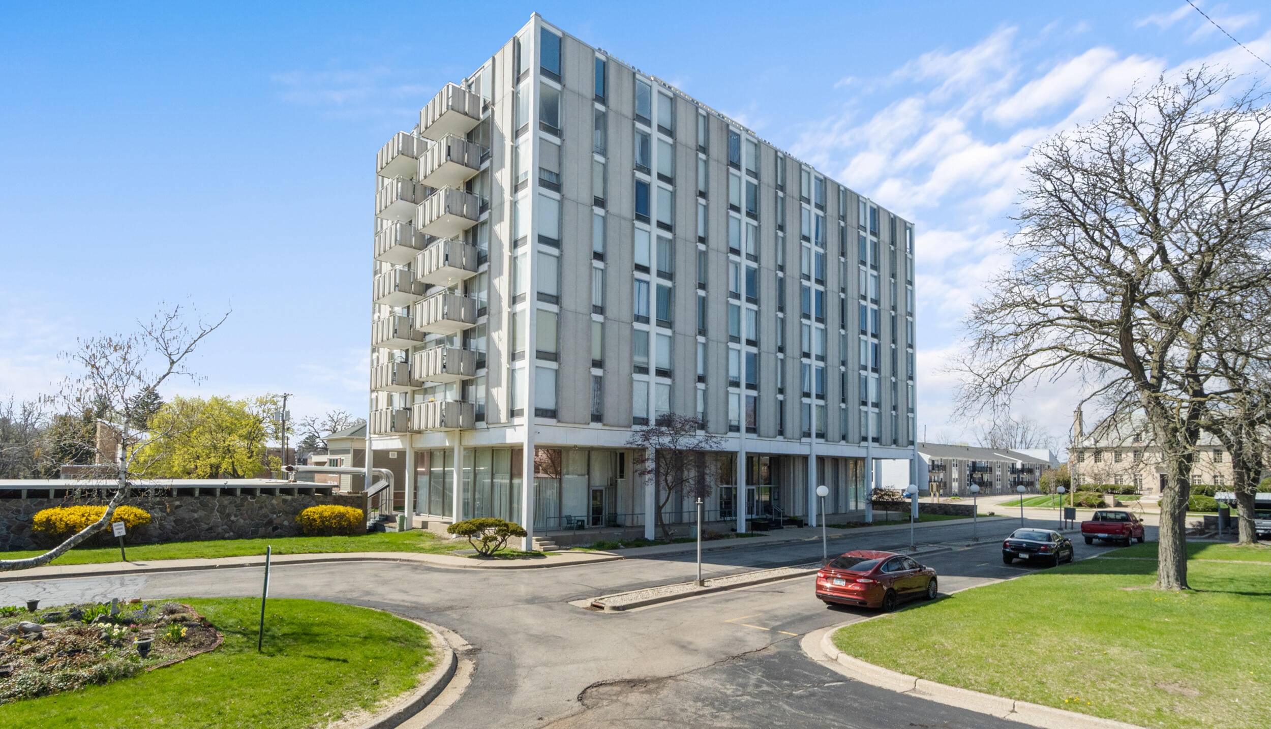 715 W Michigan AVE #502, Jackson City, MI 49201