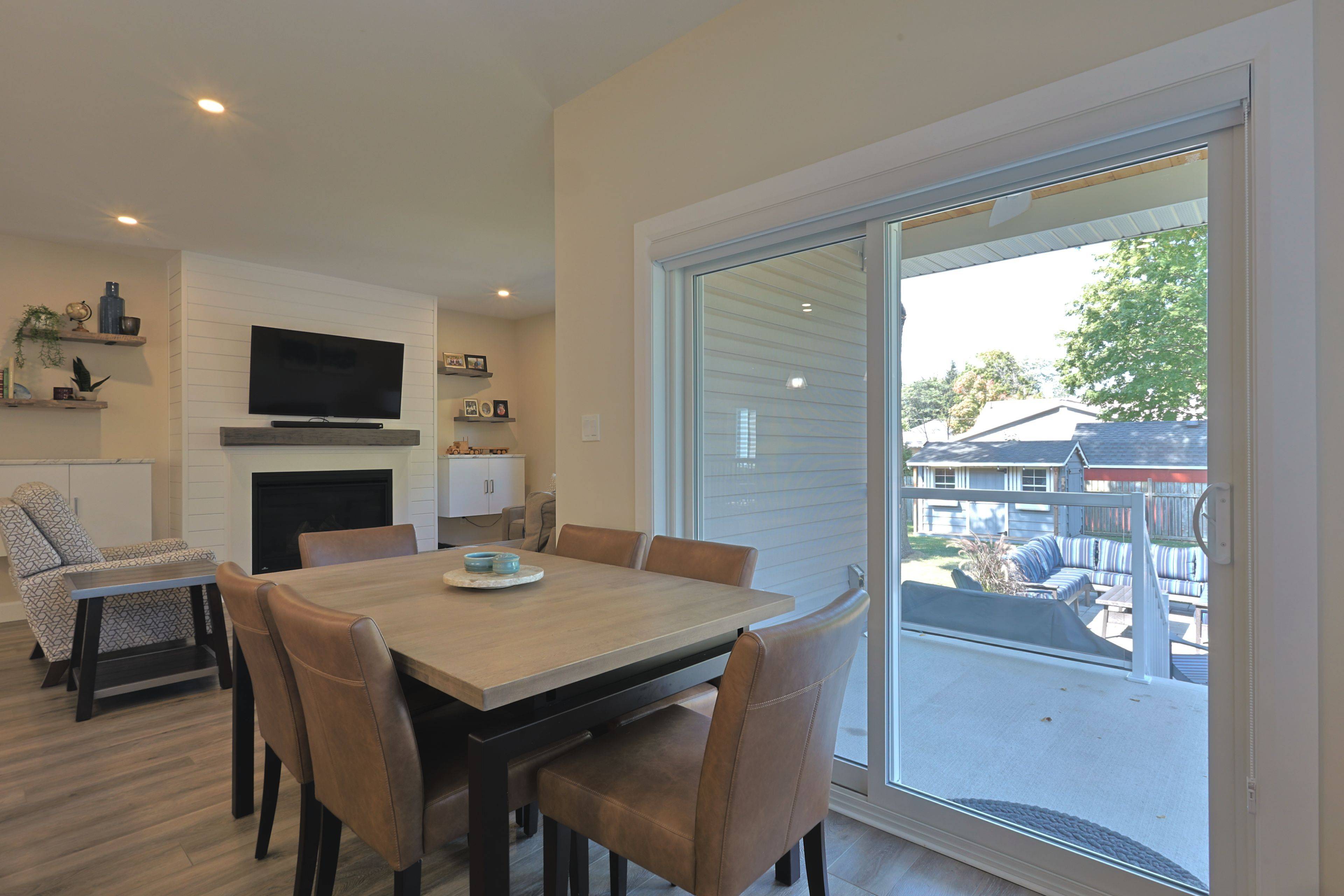 190 Broad ST, North Middlesex, ON N0M 2K0