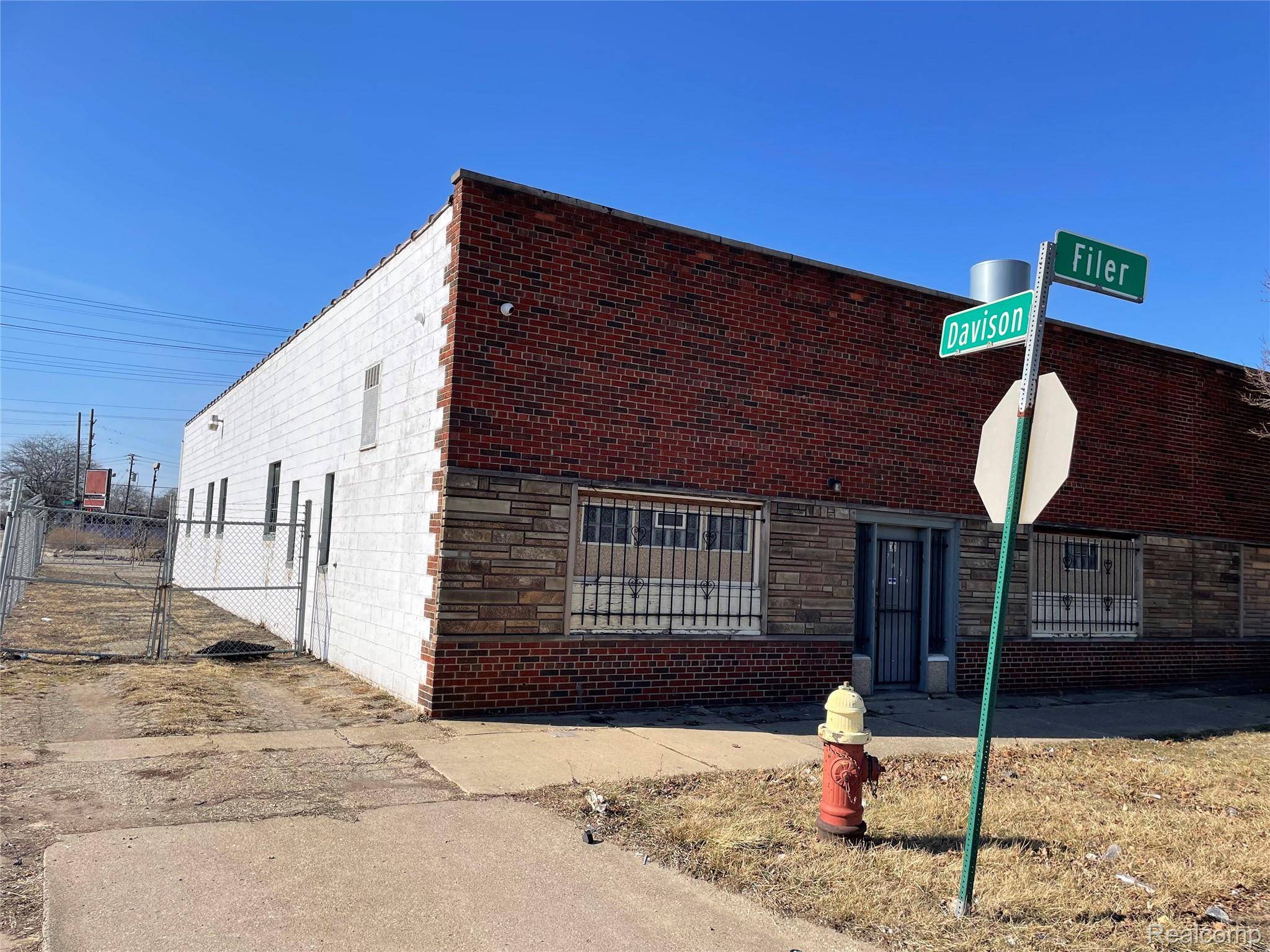 17605 Filer ST, Detroit, MI 48212