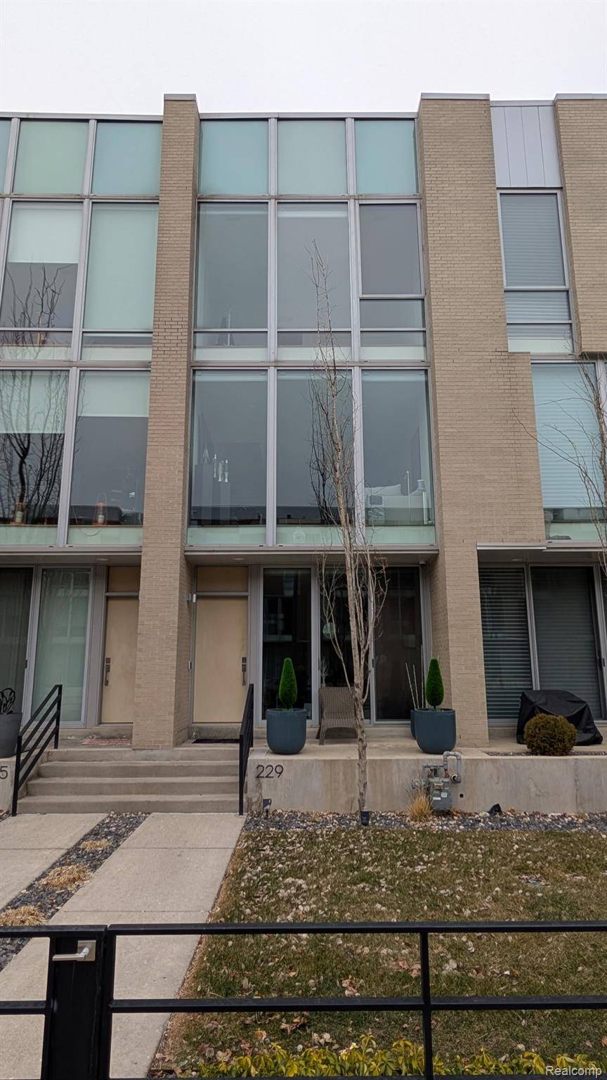 229 Alfred ST, Detroit, MI 48201