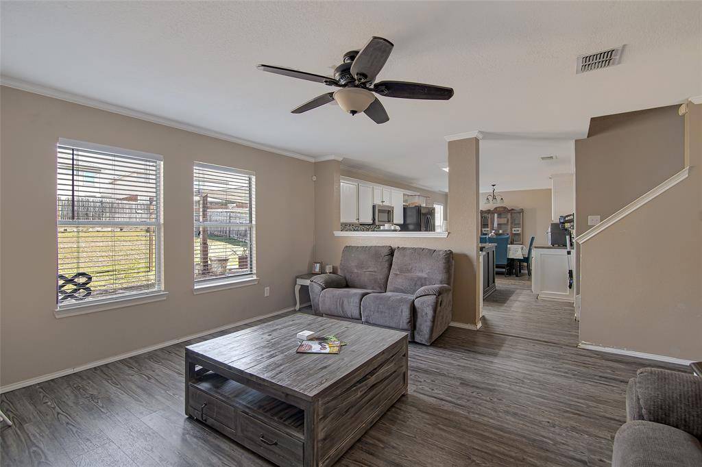 6425 Meadow Way Lane, Fort Worth, TX 76179