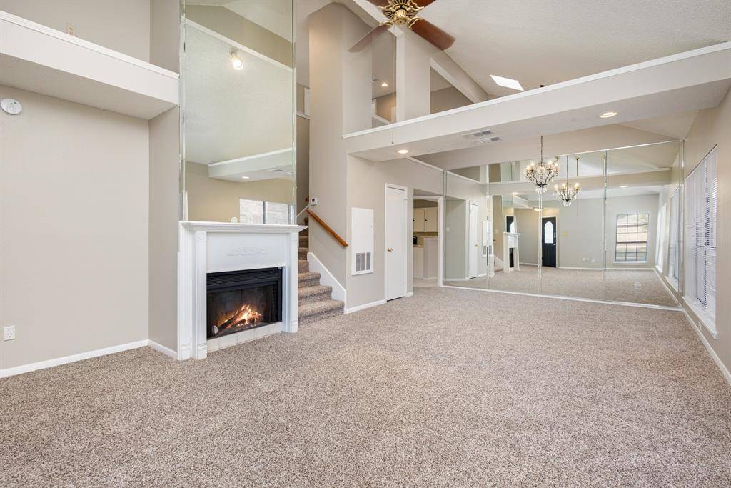 2921 Menlo Park Lane, Carrollton, TX 75007