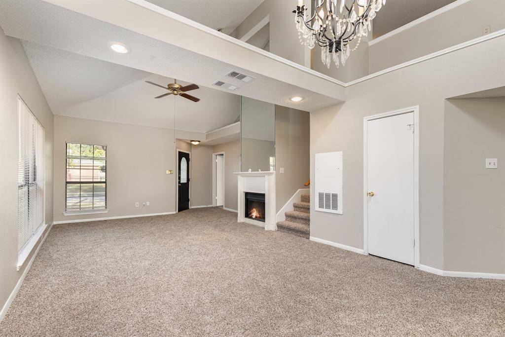 2921 Menlo Park Lane, Carrollton, TX 75007