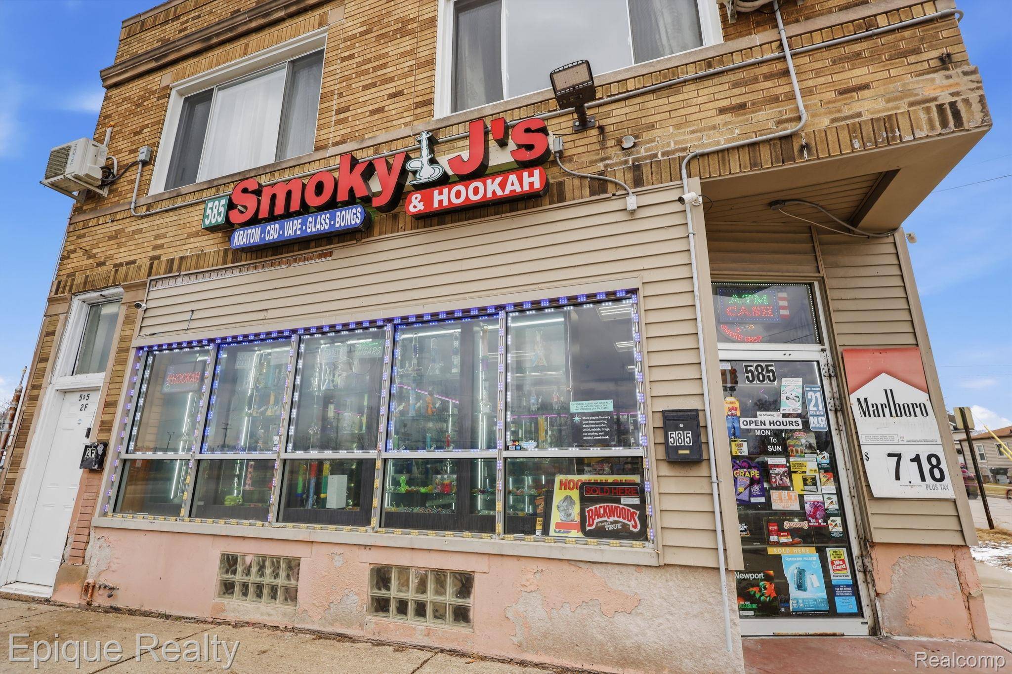 585 Southfield RD, Lincoln Park, MI 48146