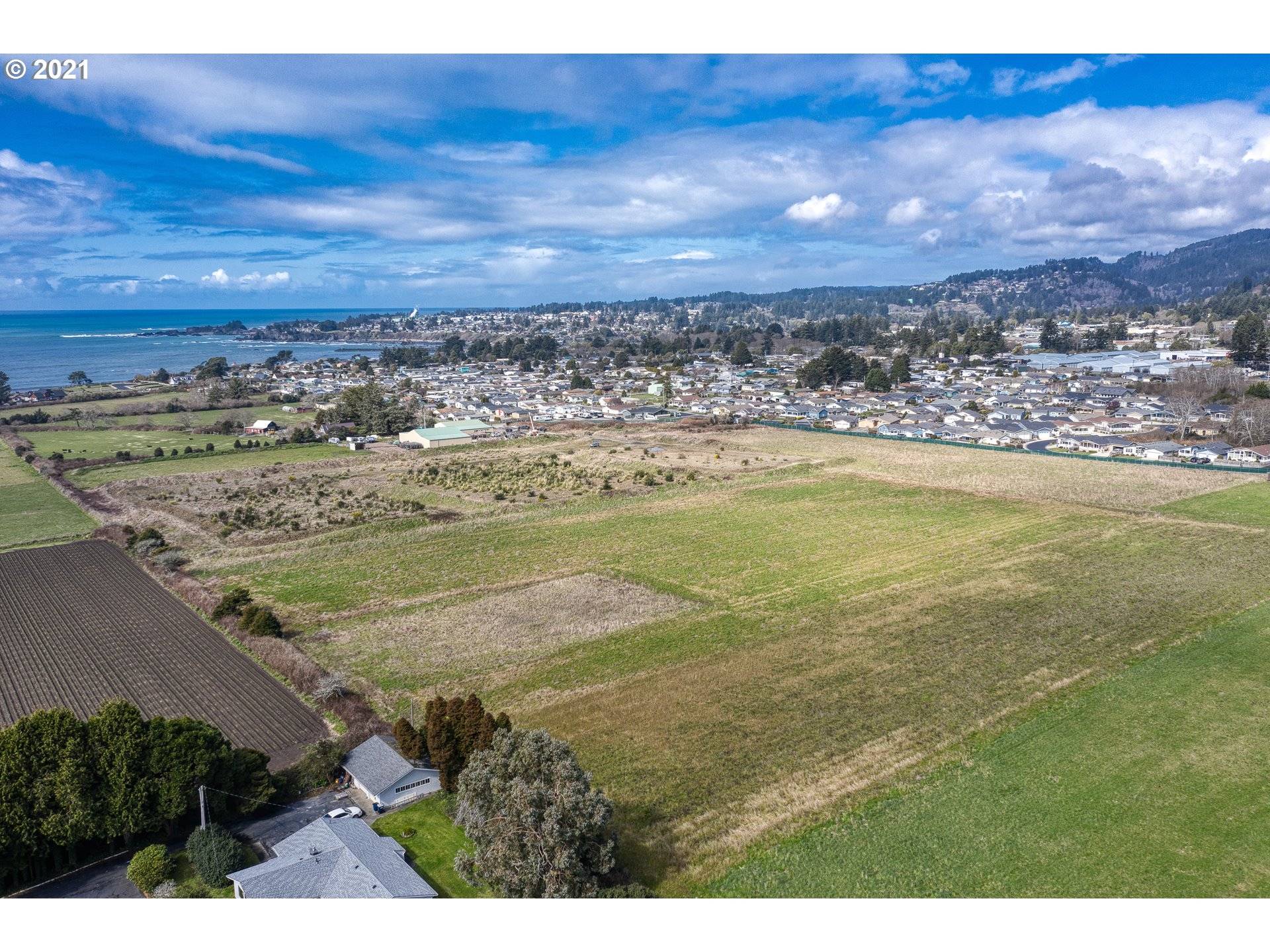 Olsen LN #103, Brookings, OR 97415