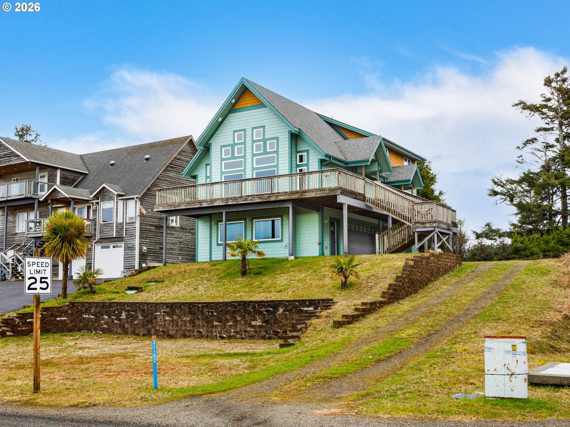 31102 J PL, Ocean Park, WA 98640