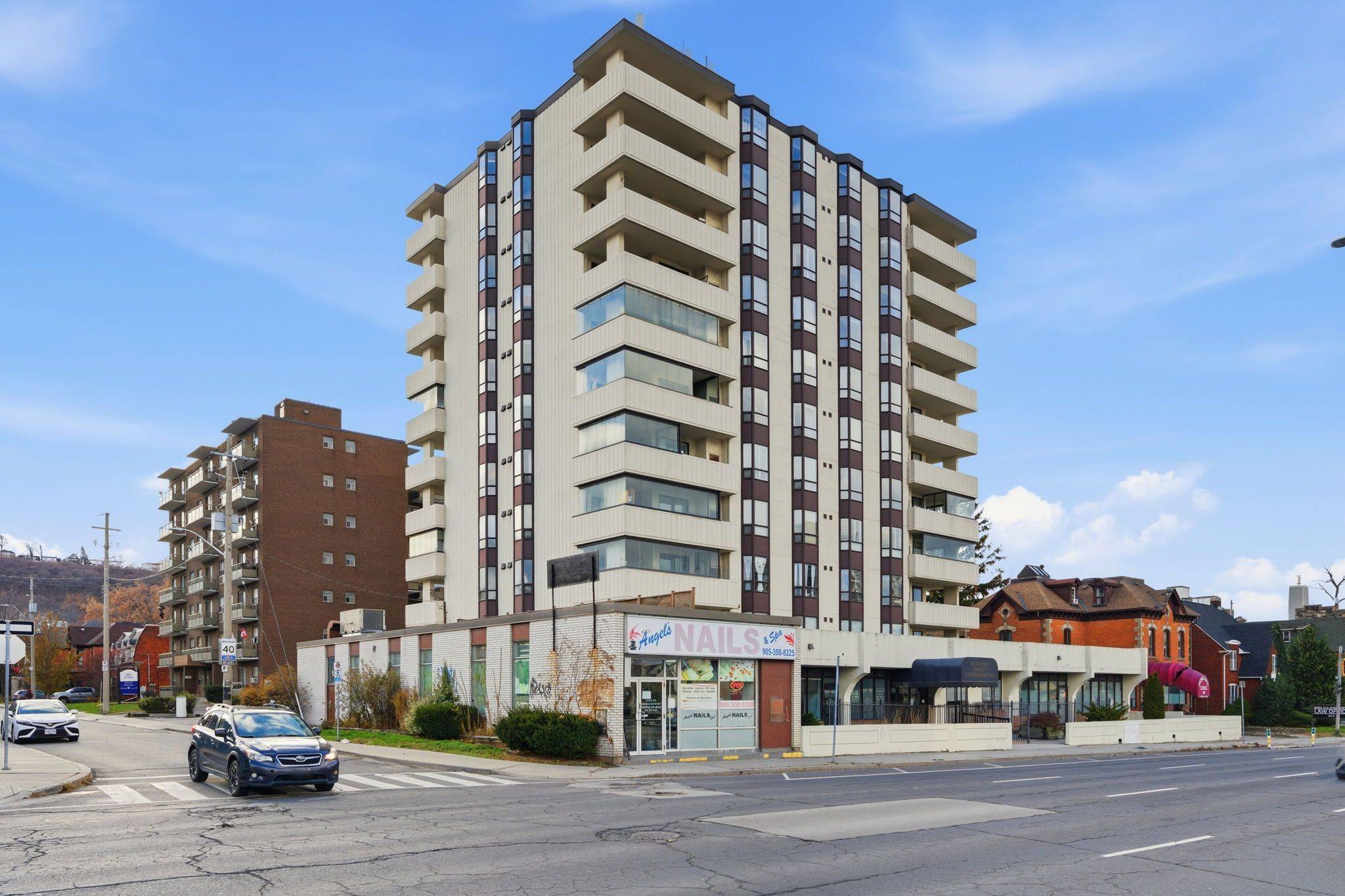 432 Main ST E #902, Hamilton, ON L8N 1J9