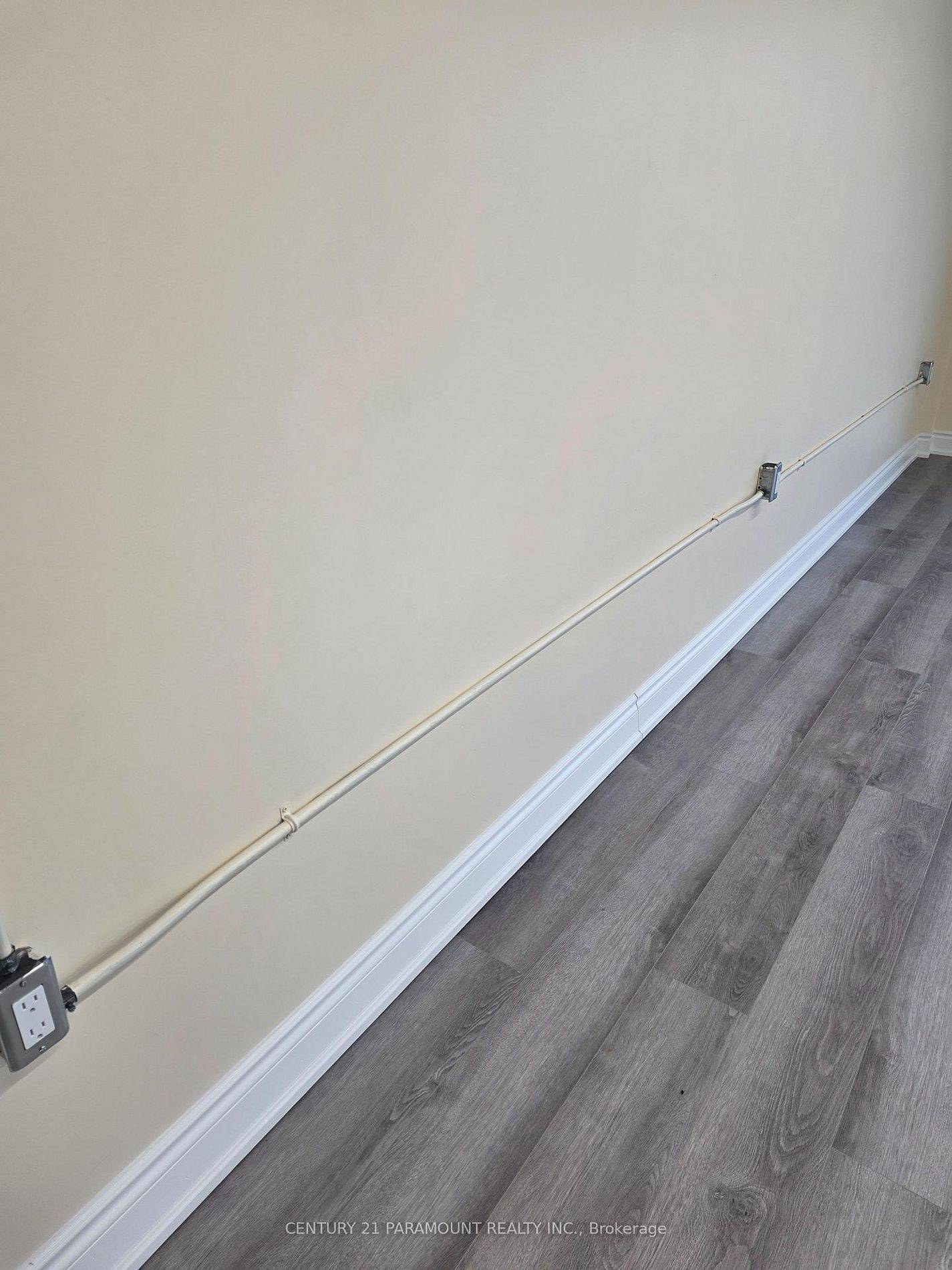 587 Hanlon Creek BLVD #18 Upper Level, Guelph, ON N1C 0A1