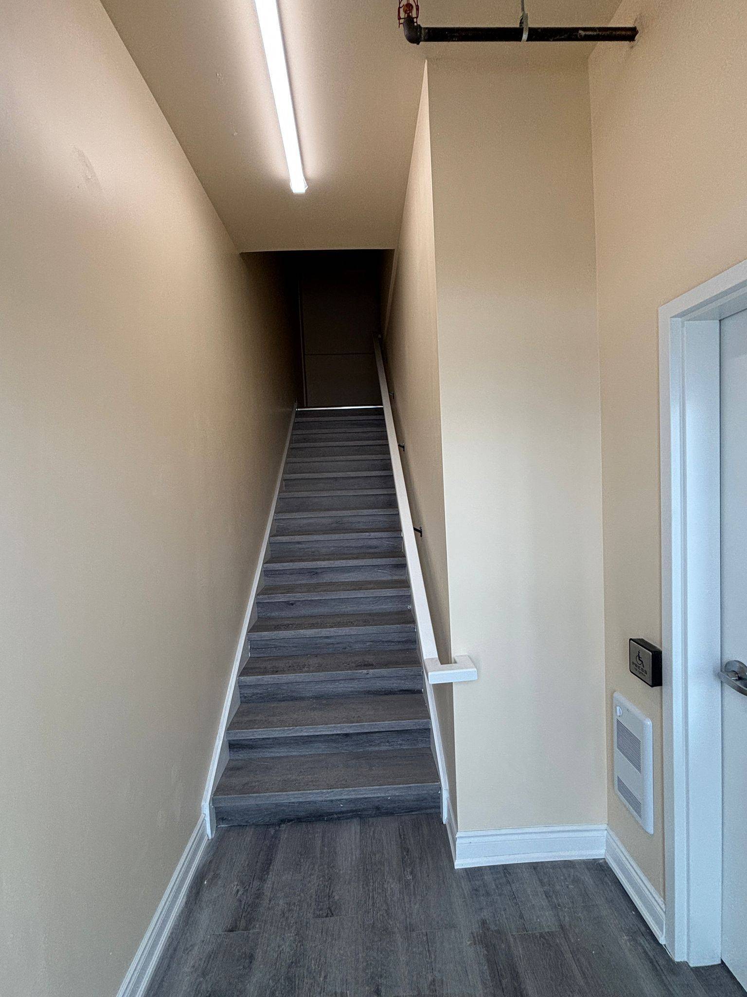 587 Hanlon Creek BLVD #18 Upper Level, Guelph, ON N1C 0A1