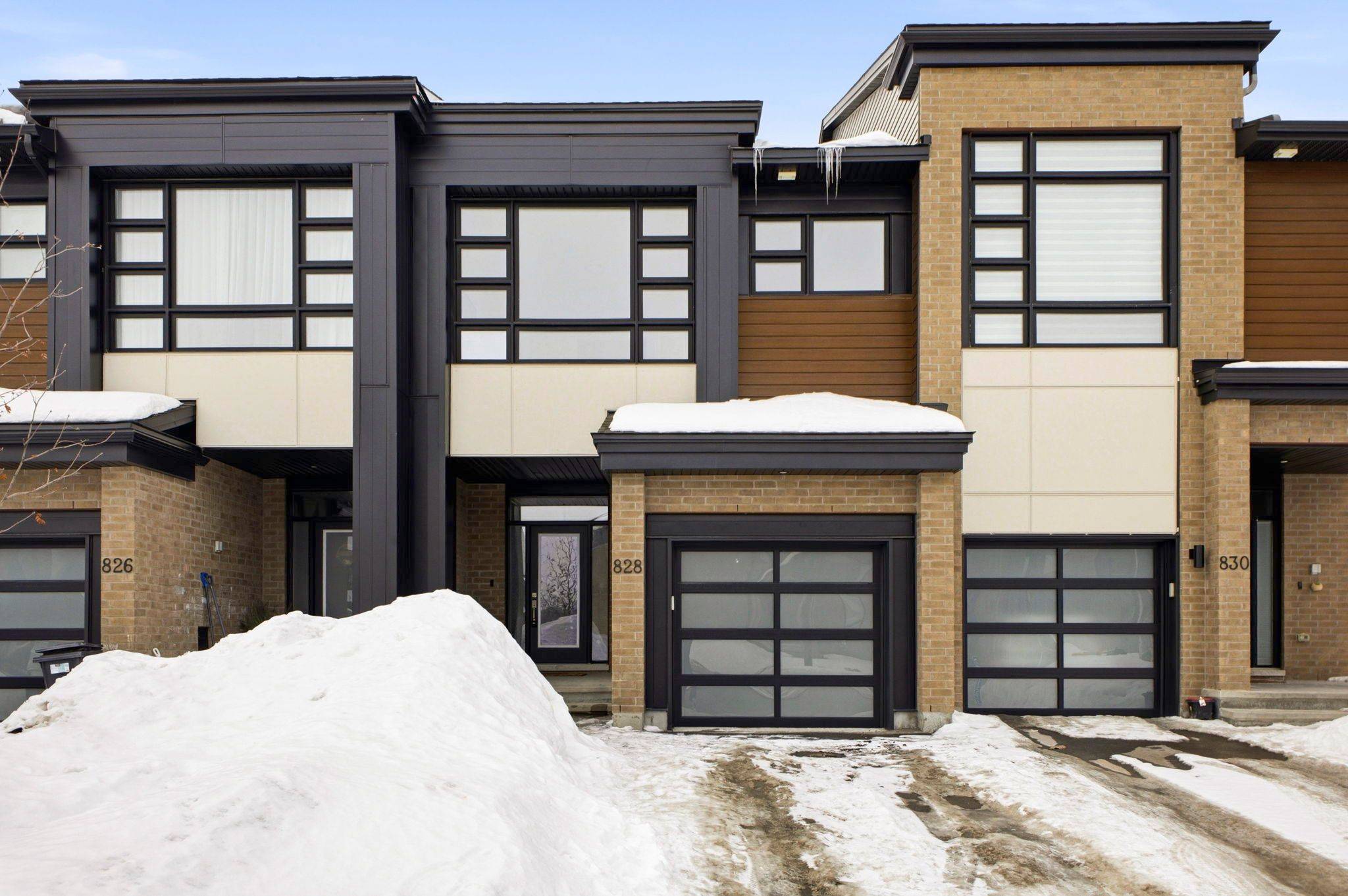 828 Chipping CIR, Blossom Park - Airport And Area, ON K4M 0E7