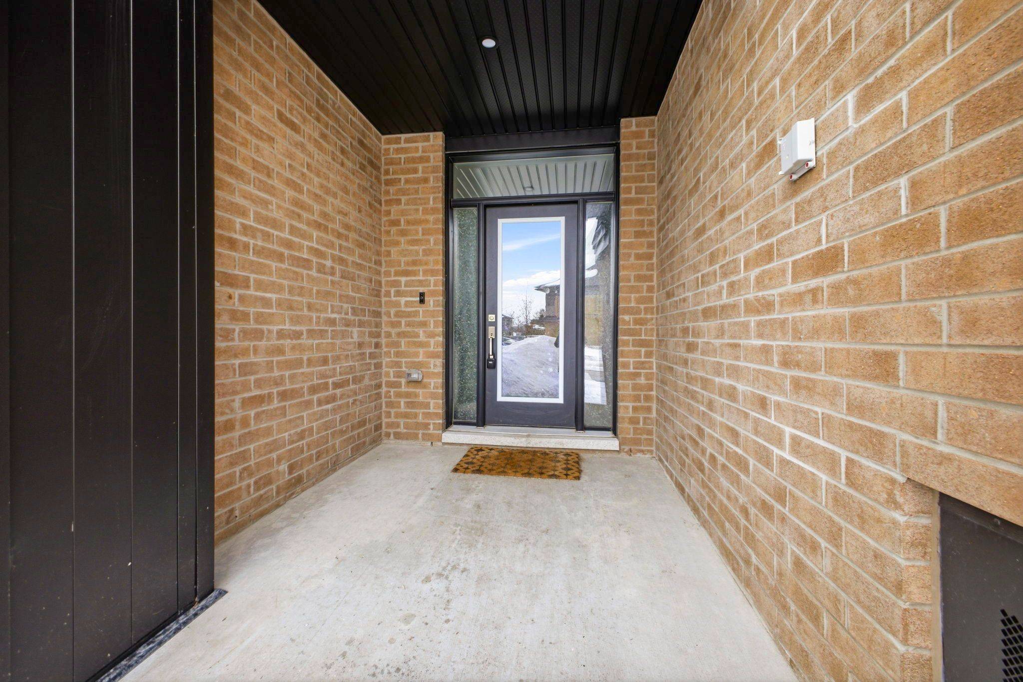 828 Chipping CIR, Blossom Park - Airport And Area, ON K4M 0E7