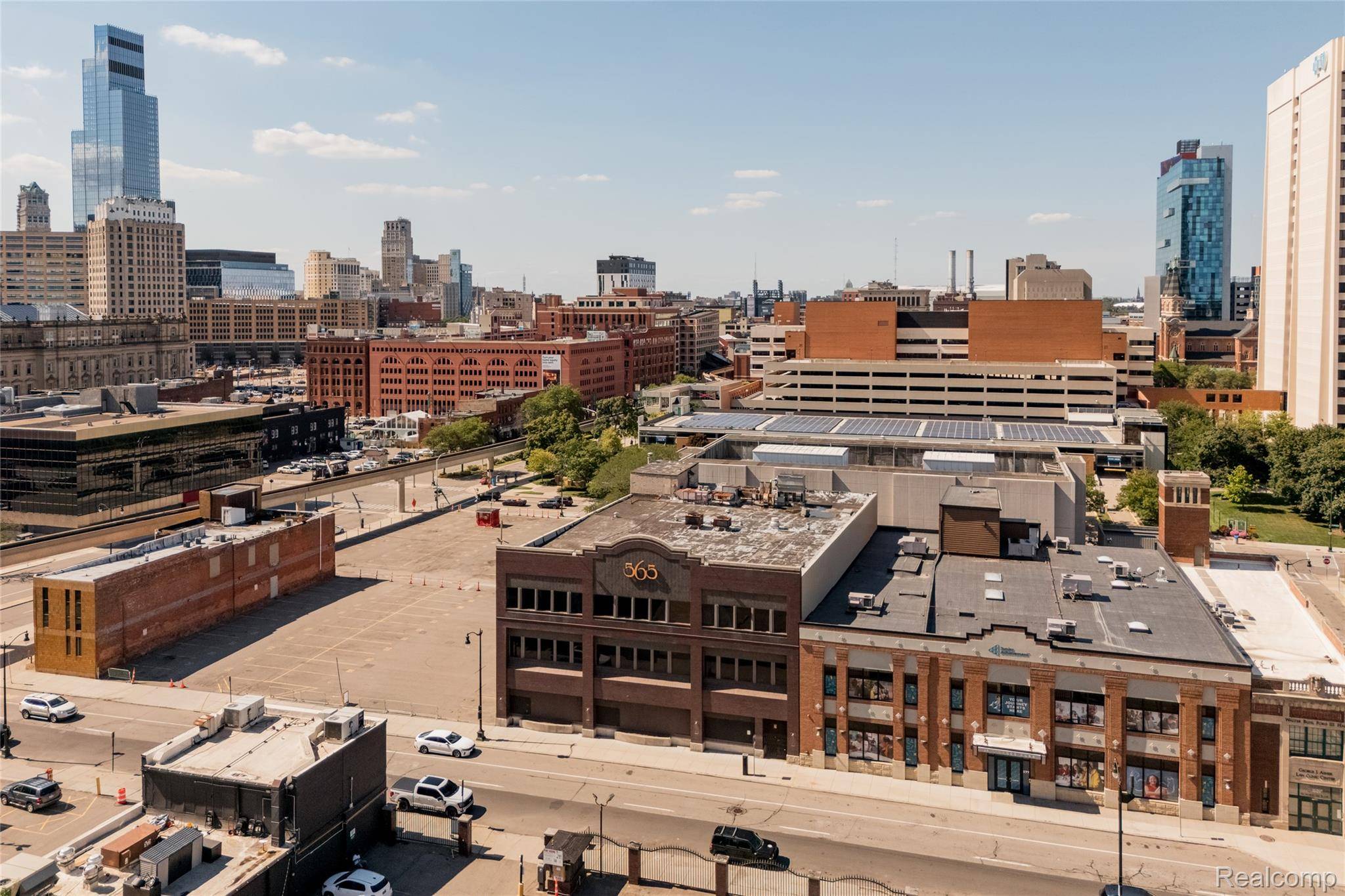 565 E Larned ST, Detroit, MI 48226